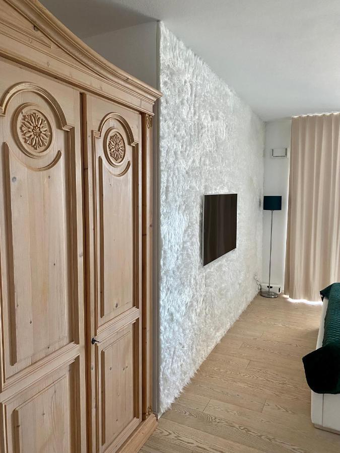 Alpen-Panorama Suite - Einzigartige Privatsuite Hoch Ueber Muenchen, 12Tes Og, Alpenblick, Loggia, Whirlpool, 15 Minuten Zum Zentrum, Ruhe Und Erholung In Der Stadt Muenchen Fuer Privat Und Geschaeftlich Reisende Exterior photo
