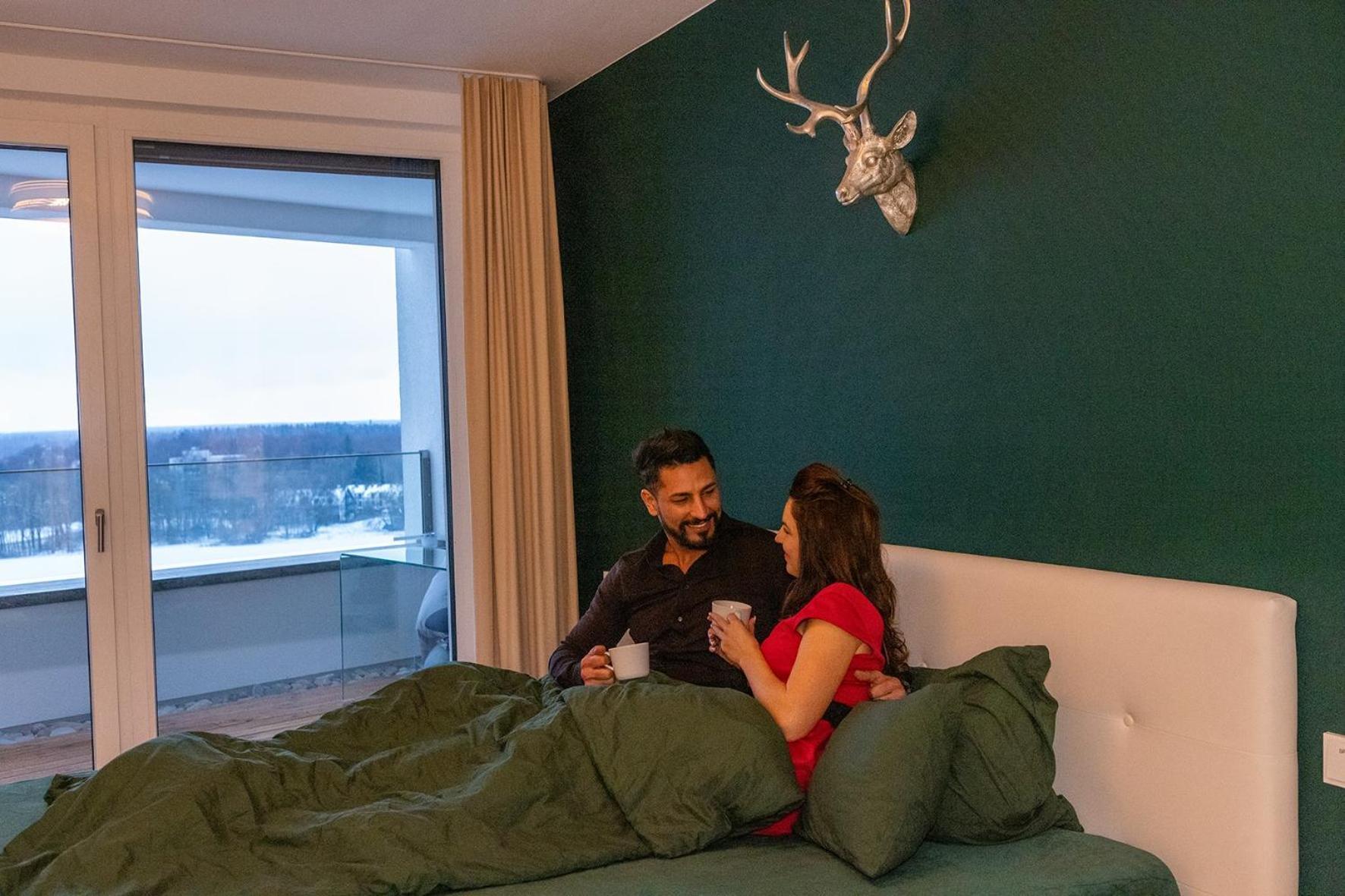 Alpen-Panorama Suite - Einzigartige Privatsuite Hoch Ueber Muenchen, 12Tes Og, Alpenblick, Loggia, Whirlpool, 15 Minuten Zum Zentrum, Ruhe Und Erholung In Der Stadt Muenchen Fuer Privat Und Geschaeftlich Reisende Exterior photo